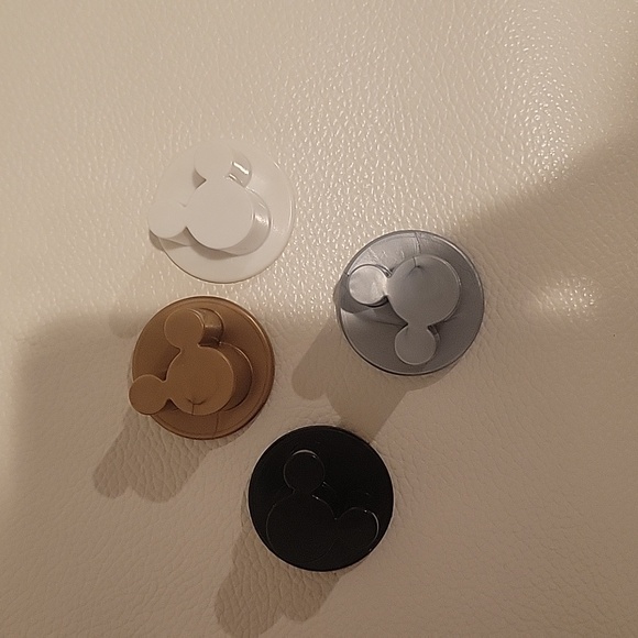 Disney Trivia tin set and extra packs - Picture 7 of 10